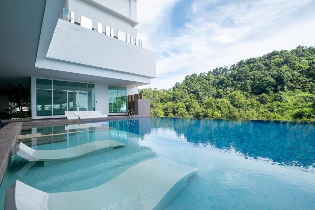 The Cheras By Feel *